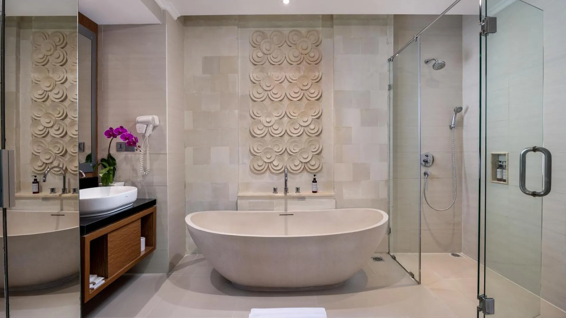 Adhi Jaya Hotel Kuta Lombok